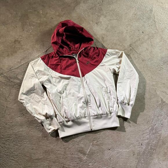 Y2k red white nike sportswear - Picture 4 of 8